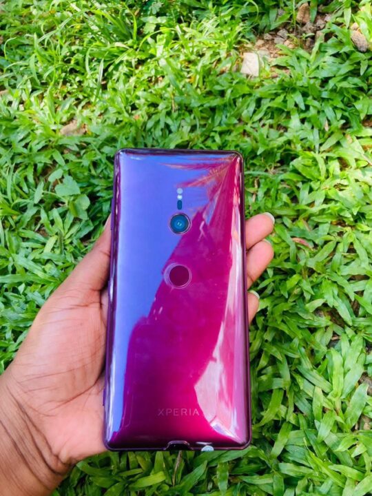 Sony xperia xz 3 (au)