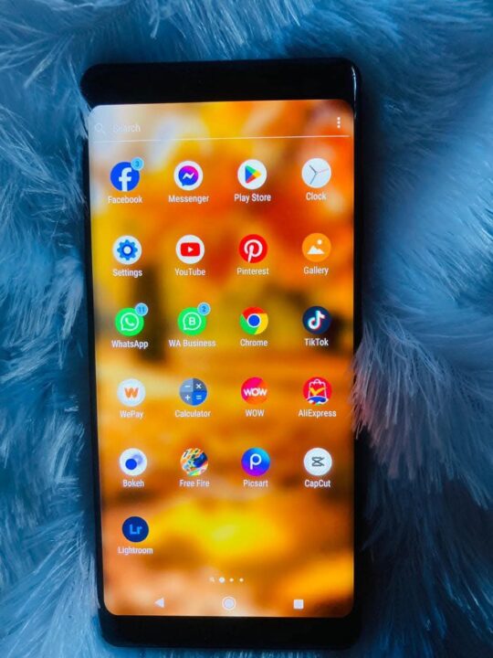 Sony xperia xz 3 (au)